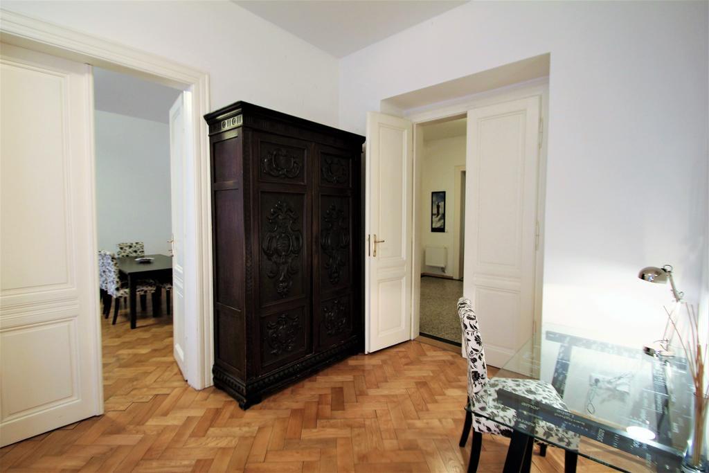 Apartment Salvator - By Prague